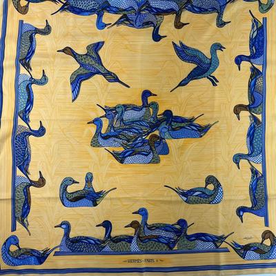 191 Authentic HERMÃˆS Carre 90 Silk Scarf La Mare Aux Canards by Daphne Duchesne 1981