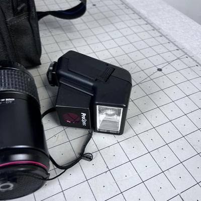 MAXXUM Minolta 7000 35mm Film Camera 