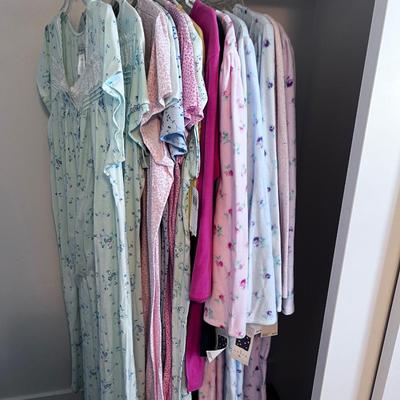 Lot of Mostly NEW XXL Night Gowns 