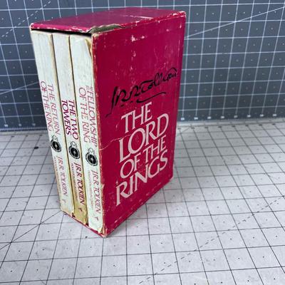 Lord of the Rings Boxed Book Set 