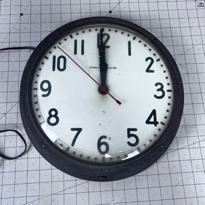 Vintage General Electric School Clock 
