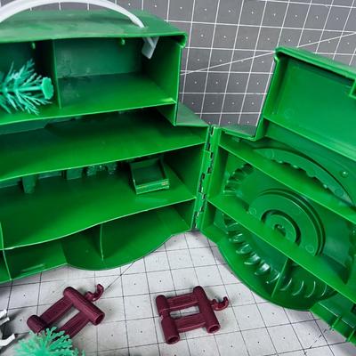ERTL John Deere Playset 
