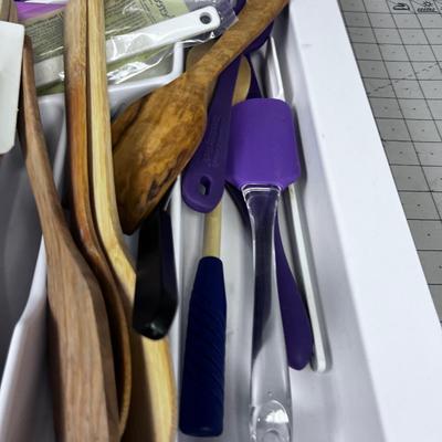 Tray of Utensil's Lots of spoons and scrapers 