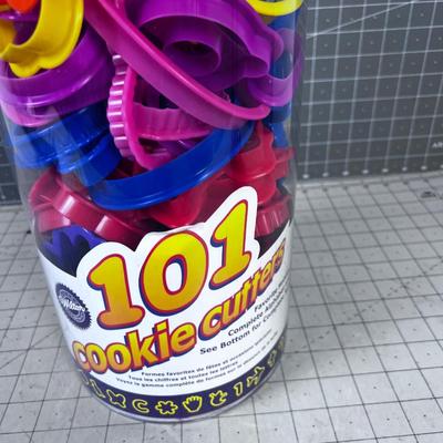 Wilton 101 Cookie Cutters 