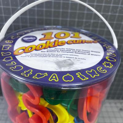 Wilton 101 Cookie Cutters 