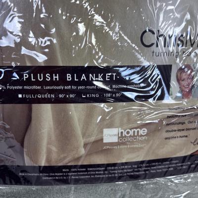 Chris Madden King Size Blanket NEW
