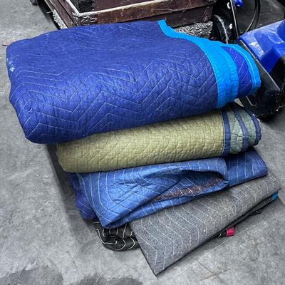 6 Packing Blankets 