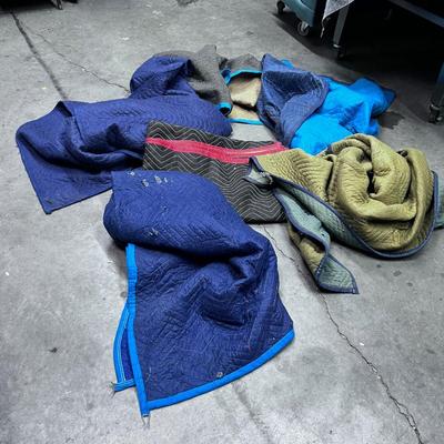 6 Packing Blankets 