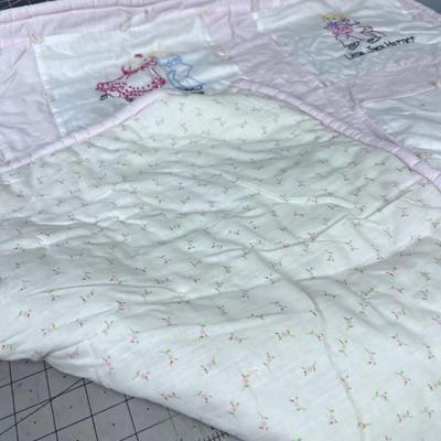 The CUTEST Embroidered Nursey Rhymes Blanket EVER! 