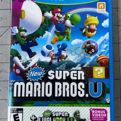 Wii Super Mario Bros. U 