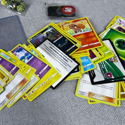 POKÃ‰MON Sun & Moon Team Up 