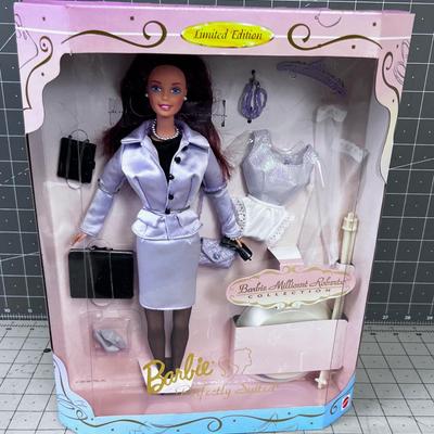 BARBIE Perfectly SUITED 