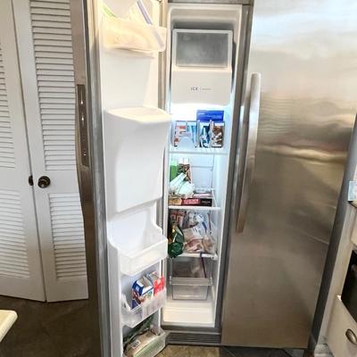 FRIGIDAIRE ~ 2021 Stainless Steel Side By Side Refrigerator