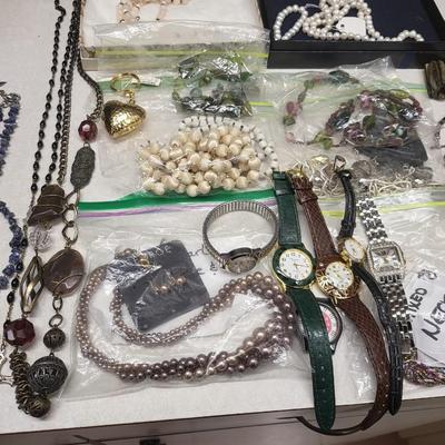 Jewelry Lot