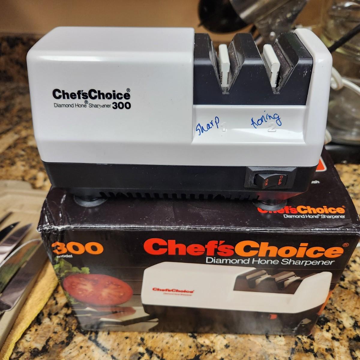 Chef Choice 300 Knife Sharpener works