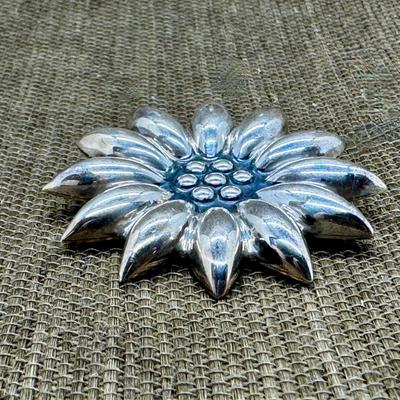 LOT 40 - Mark Wasserman Samara Sterling Silver Flower Brooch Pendant