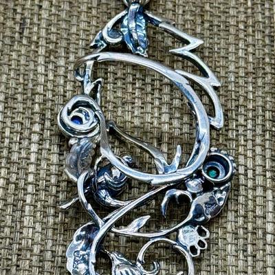 LOT 42 - Sterling Pendant w/ Birds Fritz Cause