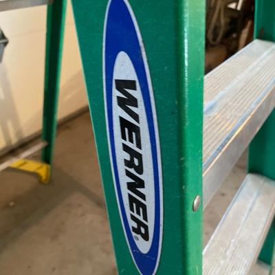 Green Werner 6â€™ aluminum ladder