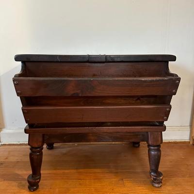 Vintage Kling Colonial Dough Box Table