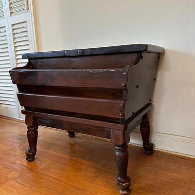 Vintage Kling Colonial Dough Box Table