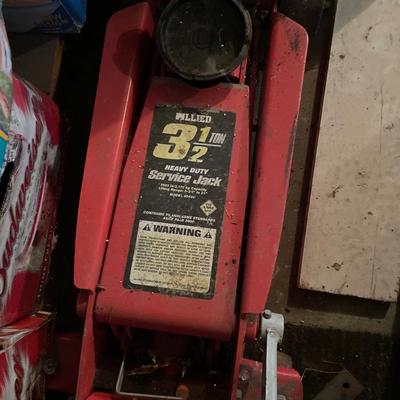 Red Allied 3 1/2 ton jack
