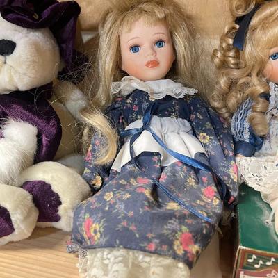 Lot of Dolls - Shelf 2