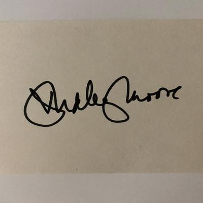 Dudley Moore signature cut