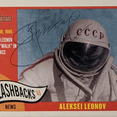 Aleksei Leonov Signed Flashbacks 65 Trading Card