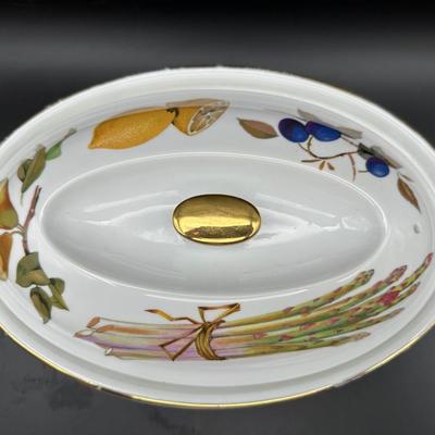 10†Royal Worcester Entree Dish & Lid