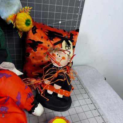 Large Lot of GREAT Halloween Things