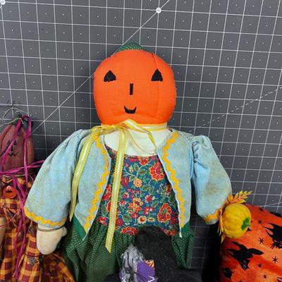 Large Lot of GREAT Halloween Things
