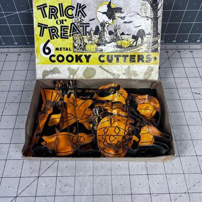 Trick Or Treat Cookie Cutters, VINTAGE! AWESOME!! 