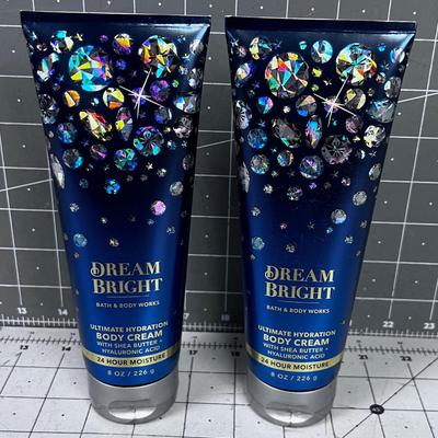 2 DREAM BRIGHT Ultimate Hydration Cream