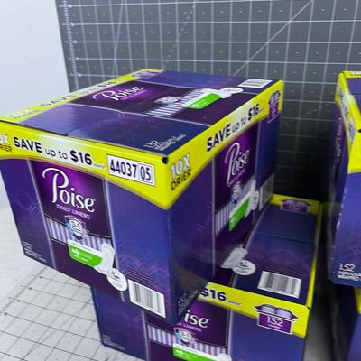 4 Boxes of POISE, 132 Count each box, NEW Sealed