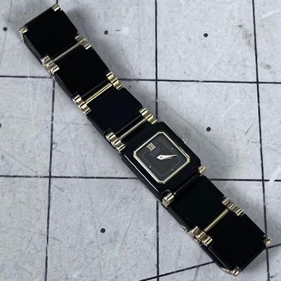 Black and Gold SEIKO Ladies Quartz Watch