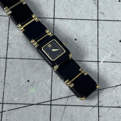 Black and Gold SEIKO Ladies Quartz Watch