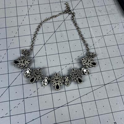 Unmarked Be Jeweled Blue & Gray Chocker