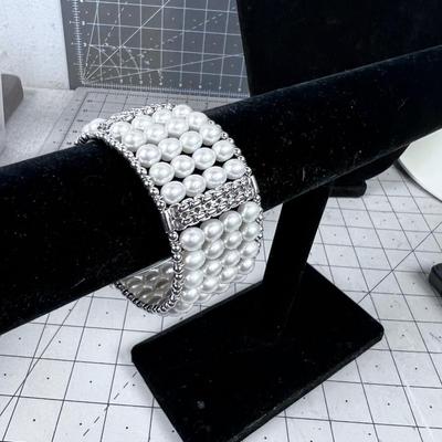 Silver 925 and Real Pearl Bracelet