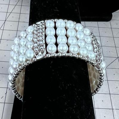 Silver 925 and Real Pearl Bracelet