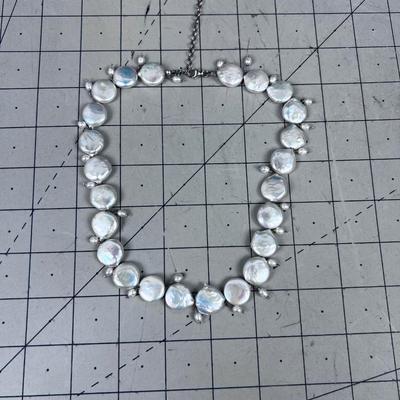 Very Pretty Sterling Silver Fresh Water Pearl Chocker 