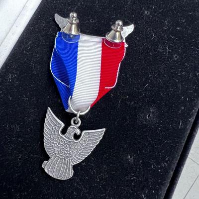 Boy Scout of American EAGLE SCOUT Medal with Velvet Case 