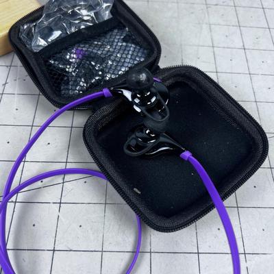 PURPLE Blue Tooth Wireless SOUND PEATS Ear Buds