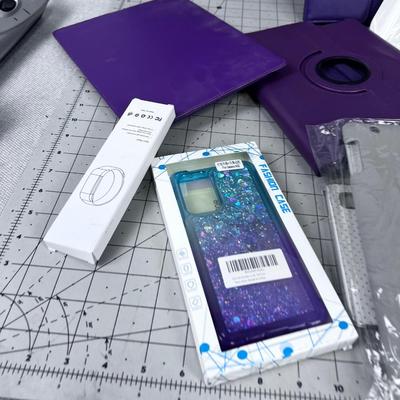 Large Lot of iPad, Kindle, Samsung: Phone and Tablets Covers