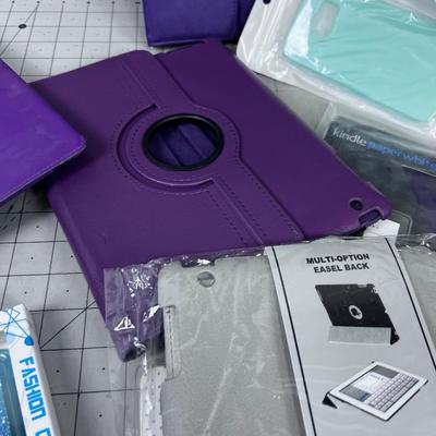 Large Lot of iPad, Kindle, Samsung: Phone and Tablets Covers