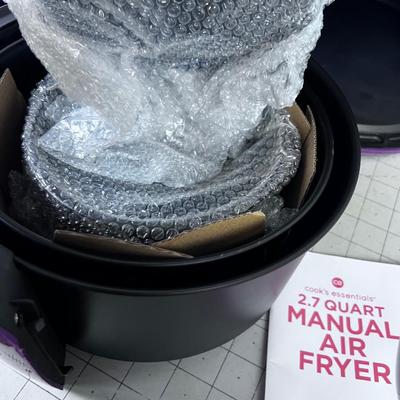 COOKS ESSENTIAL 2.7 Quart AIR FRYER 