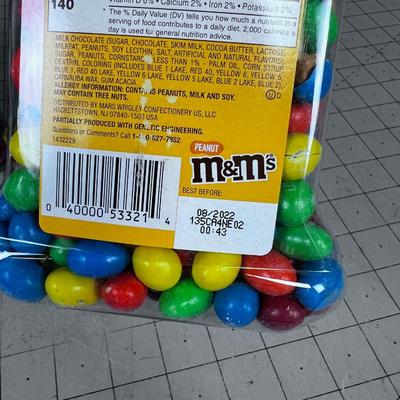 2 Jars of M & M - 1 Plain 1 Peanut SEALED