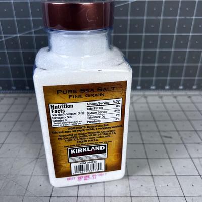 Kirkland  Pure Sea Salt NEW
