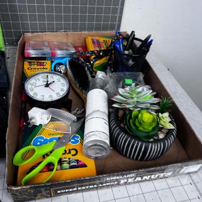 Office & Art Supplies 