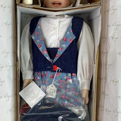  KAYE WIGGS ARTIST INTERNATIONAL 24" TERI PORCELAIN DOLL NIB DOTY 1996 