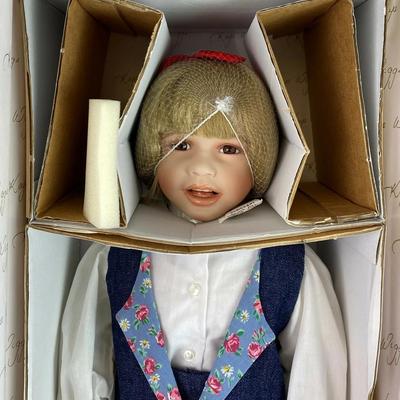  KAYE WIGGS ARTIST INTERNATIONAL 24" TERI PORCELAIN DOLL NIB DOTY 1996 